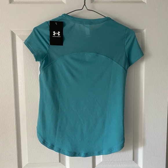 Under Armour Shirt - Picture 2 of 5